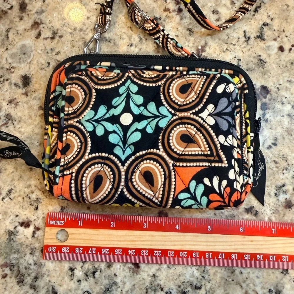 Vera Bradley Wristlet/Crossbody